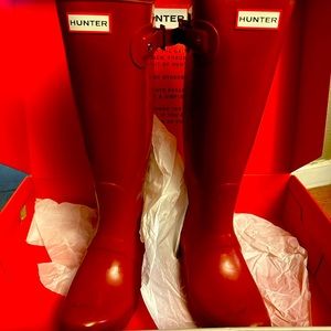 Hunter Women’s Original Tall Rain Boot Military Red